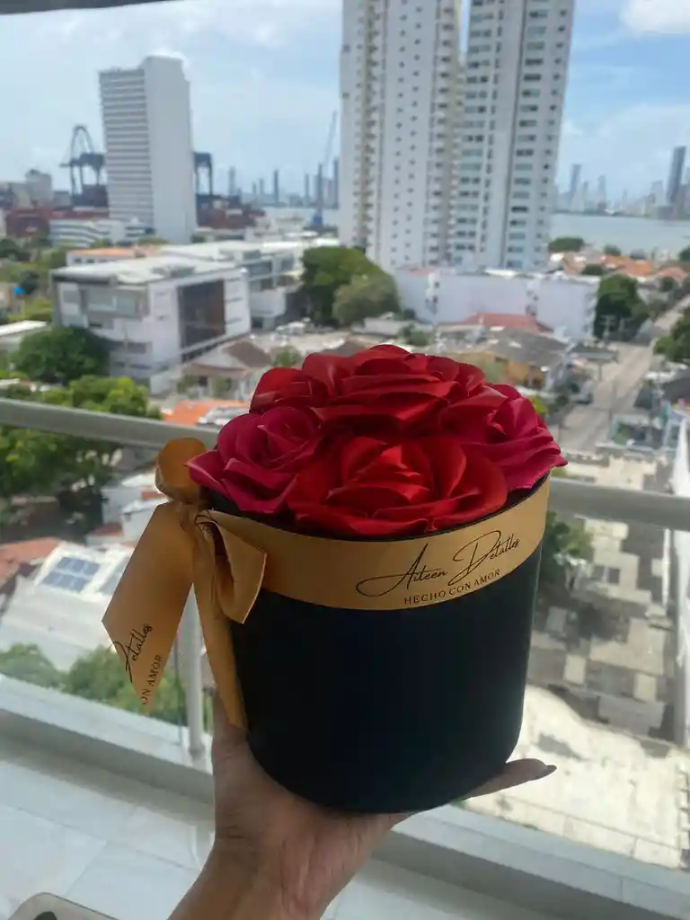 Cilindro De Rosas Eternas