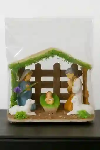 🎄✨ Pesebre Navideño Con Figuras – Modelo Compacto Decorado ✨🎄