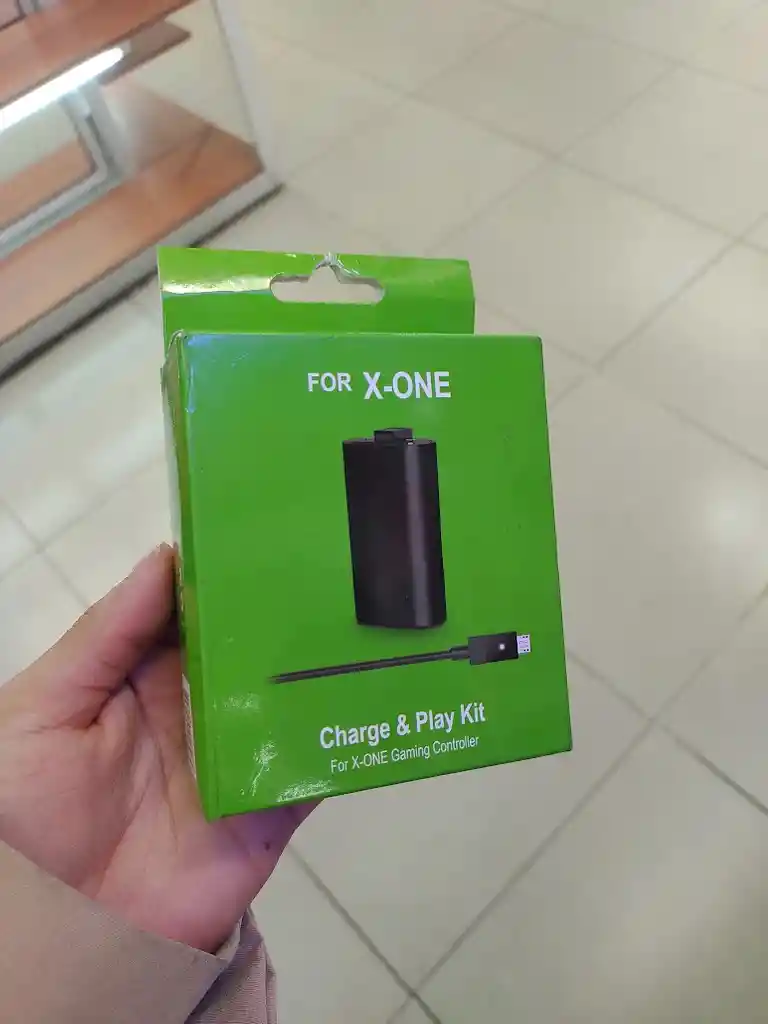 Carga Y Juega Para Xbox One Con Entrada V8