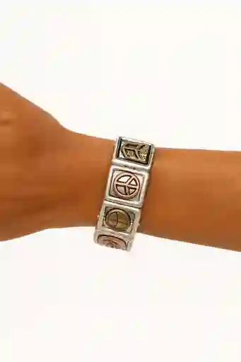 Pulsera Tipo Cadena Decorada Con Charms Metálicos