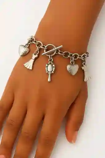 Pulsera Tipo Cadena Decorada Con Charms Metálicos