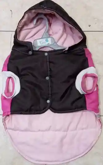 Chaqueta Impermeable Rosada