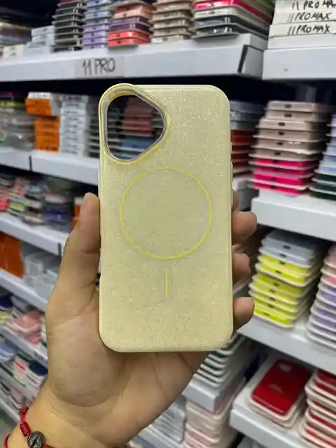 Iphone 16 | Case Premium | Forro Rigido | Carcasa Protectora | Amarillo Baby Brillantina