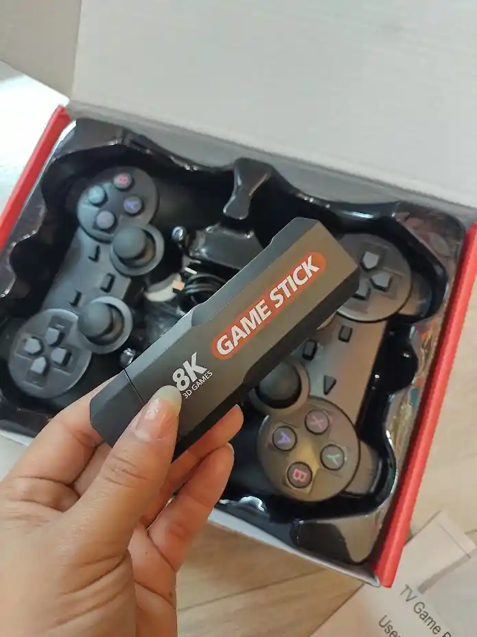 Consola Game Tv Stick 8k Juegos + Convertidor En Smart Tv Con Controles Inalambricos