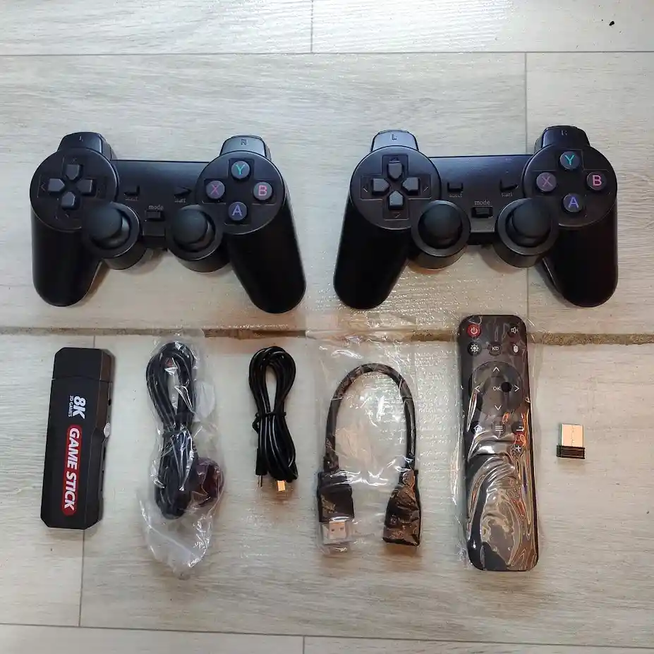 Consola Game Tv Stick 8k Juegos + Convertidor En Smart Tv Con Controles Inalambricos