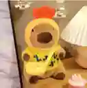 Peluche Capibara Con 9 Piezas De Ropa Capibara A La Moda