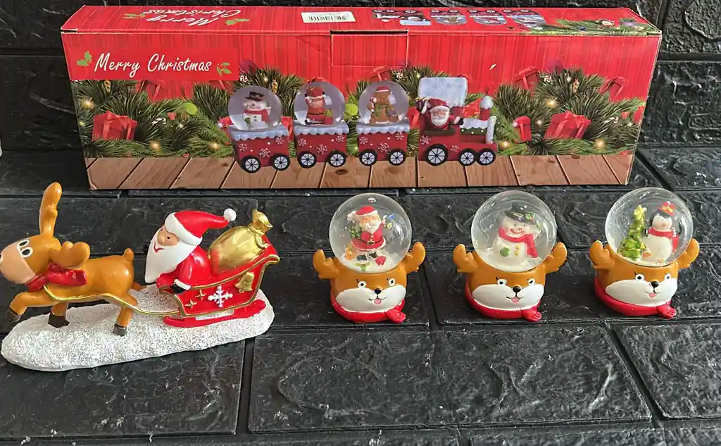 Trineo Santa Con Esferas 4 Piezas