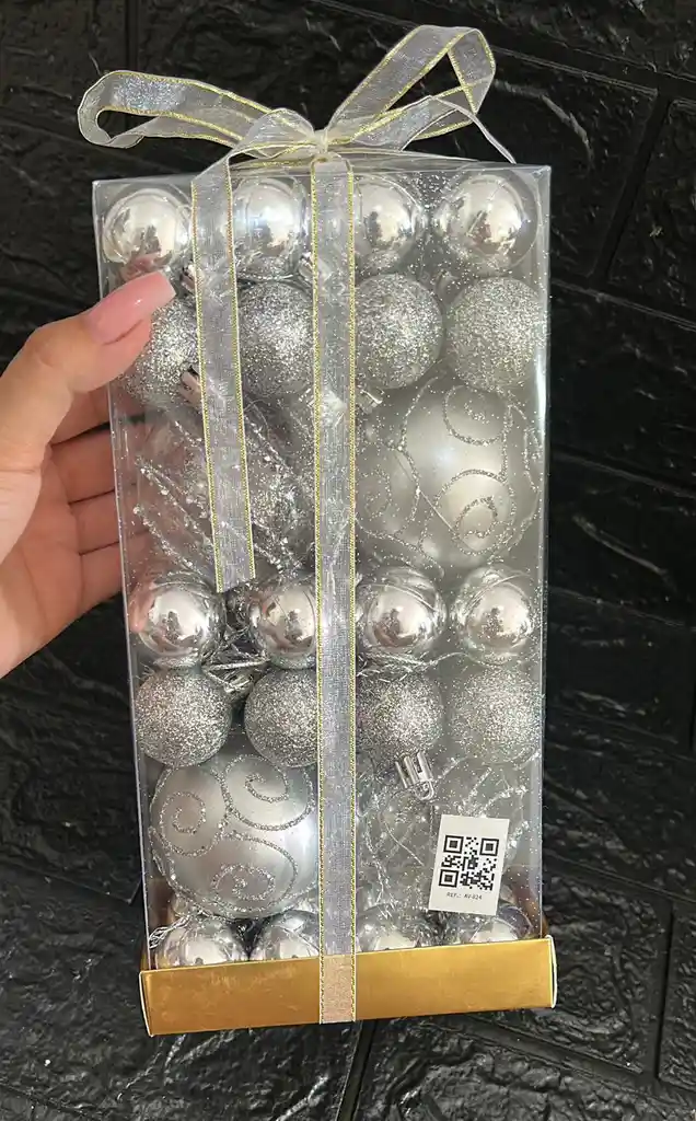 Bolas De Navidad X44 Unidades (4 #6) Y (40 #3) Plateadas