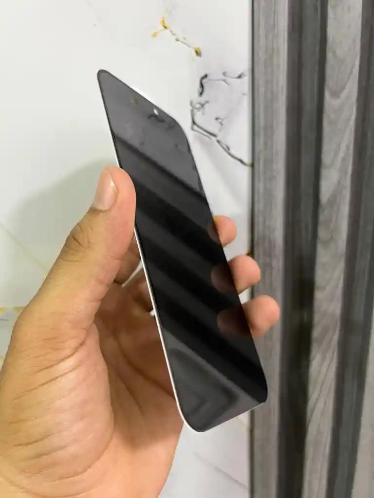 Vidrio Templado Anti Espia 17 Pro Max