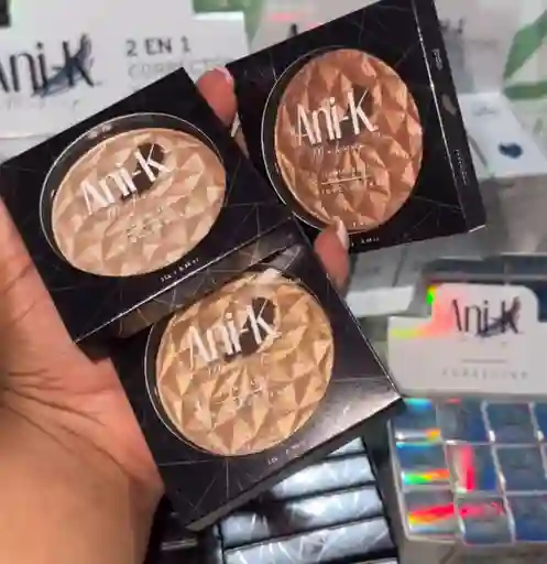 Iluminador Compacto Ani-k