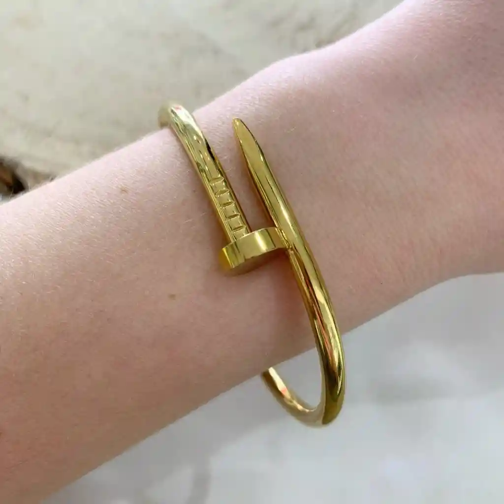 Pulsera Dorada En Acero Inoxidable