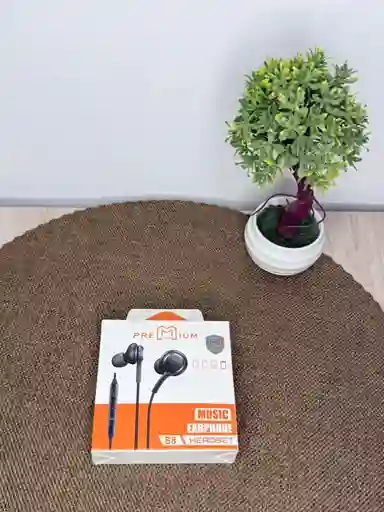 Audifonos Con Microfono 3.5mm Entrada Plus / Premium