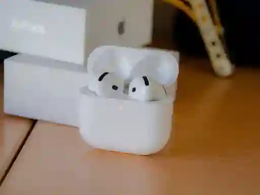 Airpods 4