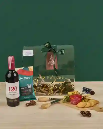 Detalle Navideńo Con: Tabla De Madurados, Maletín Elegante, Vino , Decoración Navideña