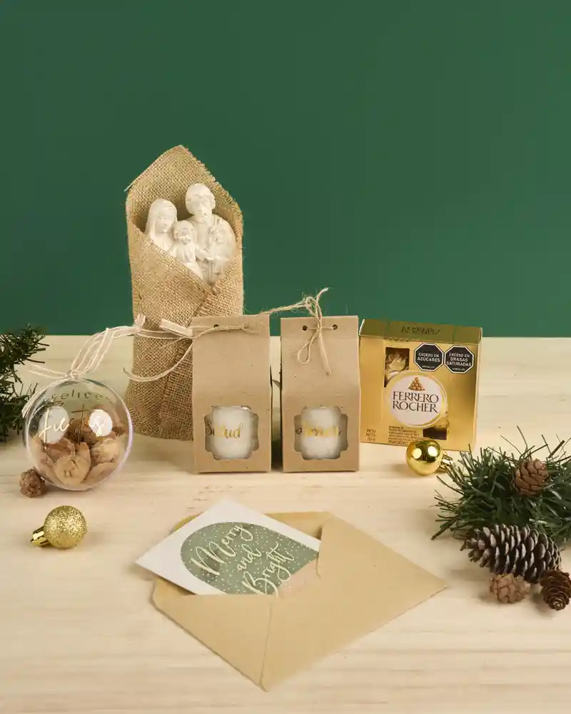 Detalle Elegante Navidad, Con Sagrada Familia, Velas, Esfera Navideña, Ferrero Rocher
