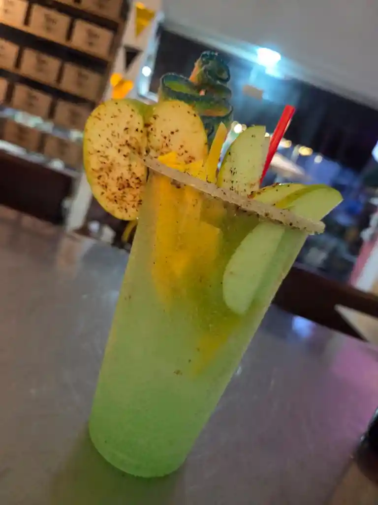 Michelada Manzana Verde Con Ginger/soda