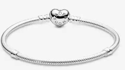 Brazalete Pandora Moments Cadena De Serpiente Con Broche De Corazón Centelleante