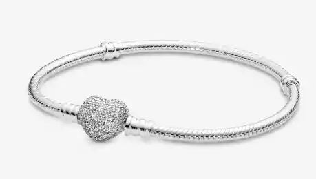 Brazalete Pandora Moments Cadena De Serpiente Con Broche De Corazón Centelleante