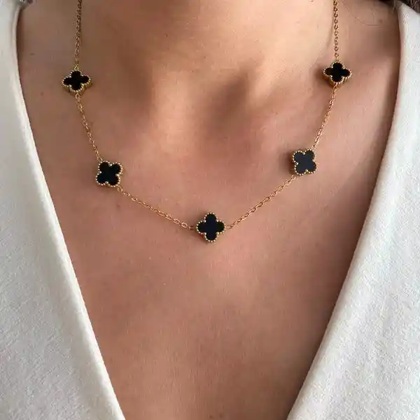 Collar De Trébol En Acero Inoxidable