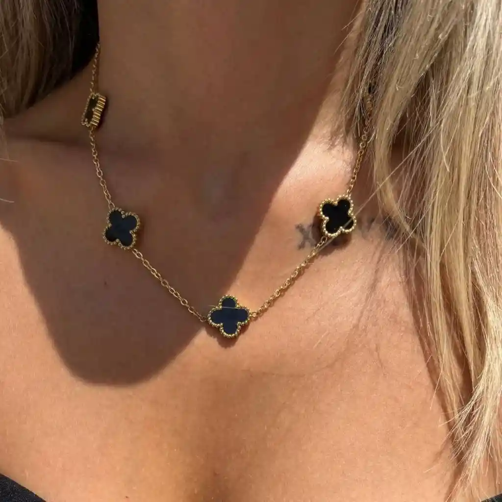 Collar De Trébol En Acero Inoxidable