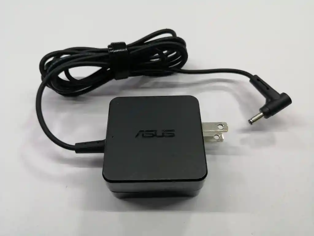 Cargador Asus Original Nuevo