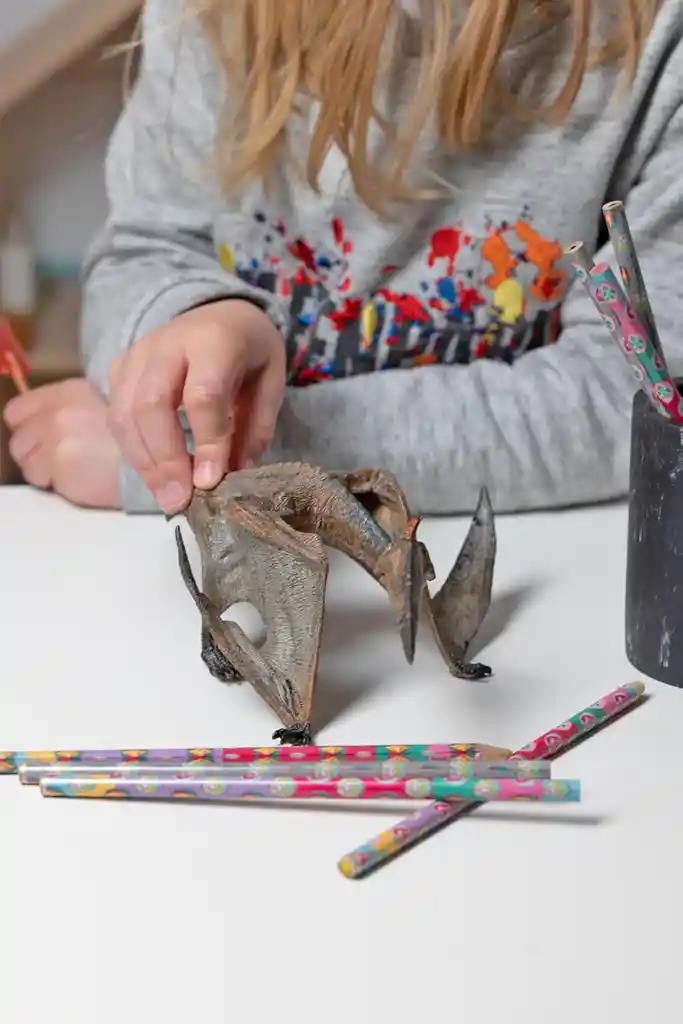 Figura Coleccionable Dinosaurio Quetzalcoatlu Pintada A Mano