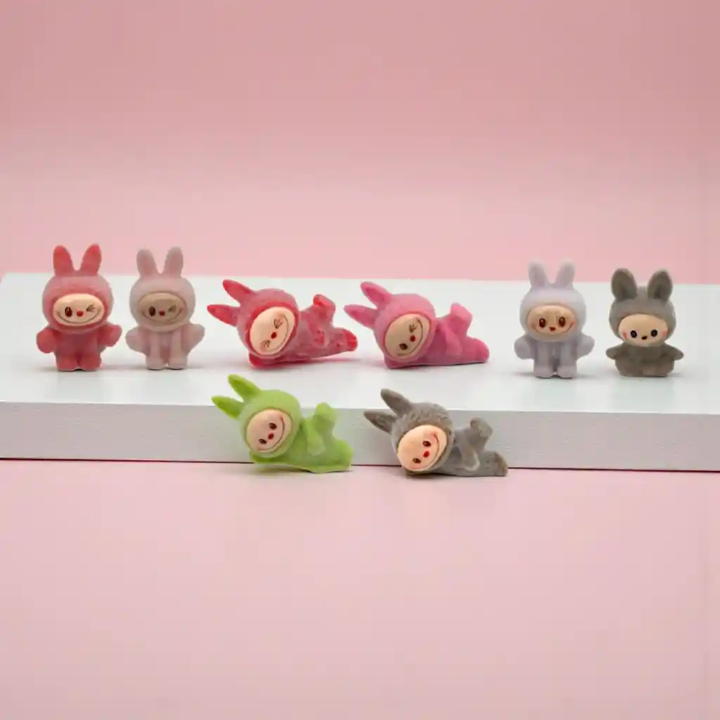 Lazy Yoga Caja 12 Unidades Labubu Muñeco