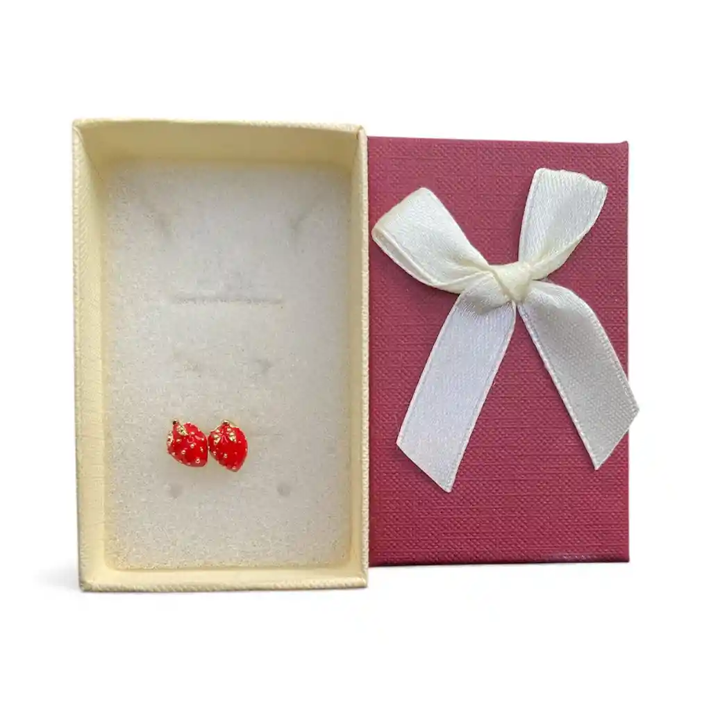 Arete Tipo Topo Pequeño De Motivo De Fresa