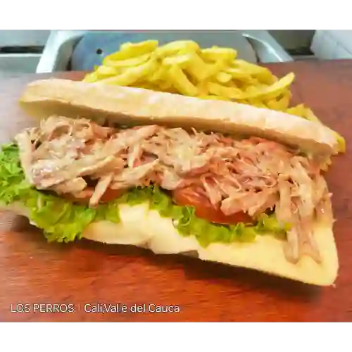 Sándwich Mix Pollo y Pernil