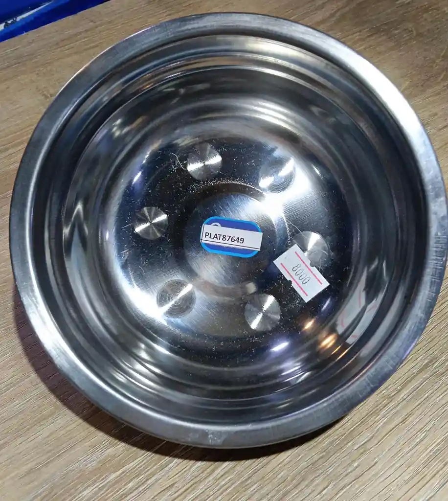 Plato Metalico Basico Sin Antideslizante #1