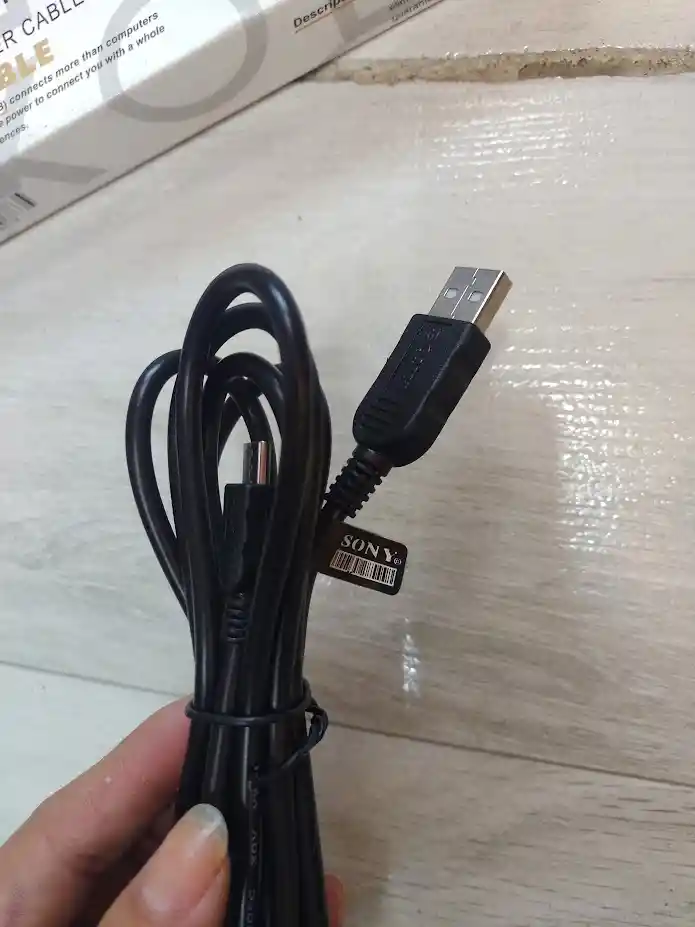 Cable De Datos Cargador 1.8 M Sony Tipo C Cable Negro Grueso Sirve Tambien Para Ps5