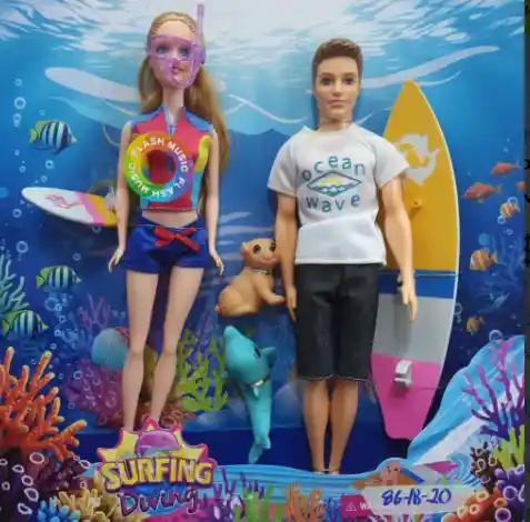 Pareja (familia) De Muñecos Surfing + Mascota / Niñas.