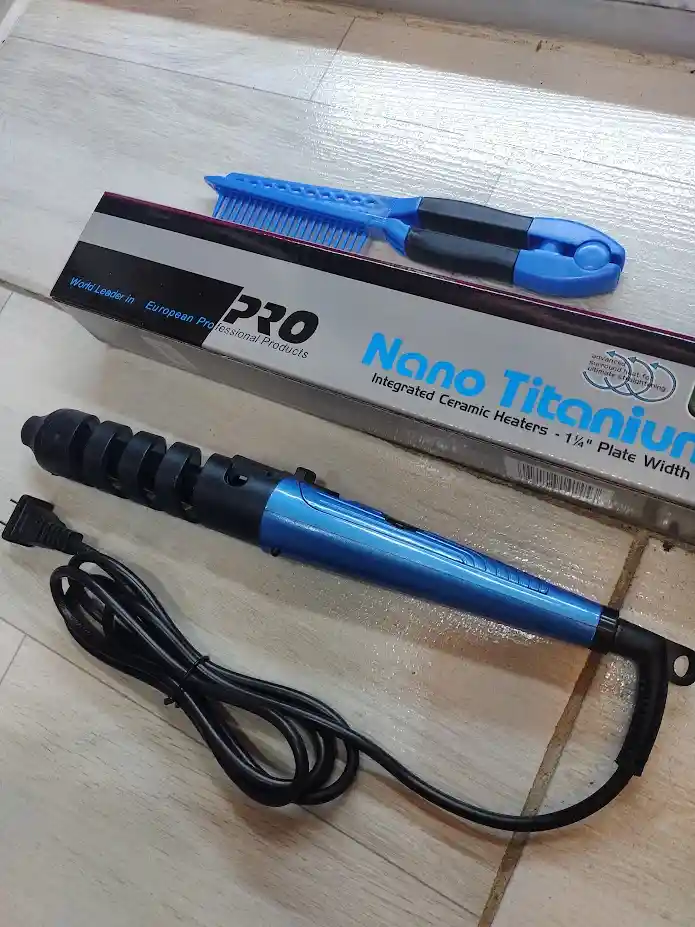 Pinza Rizador Encrespador Ondulador Electrico Para Cabello Nano Titanium Pro + Peinilla Azul