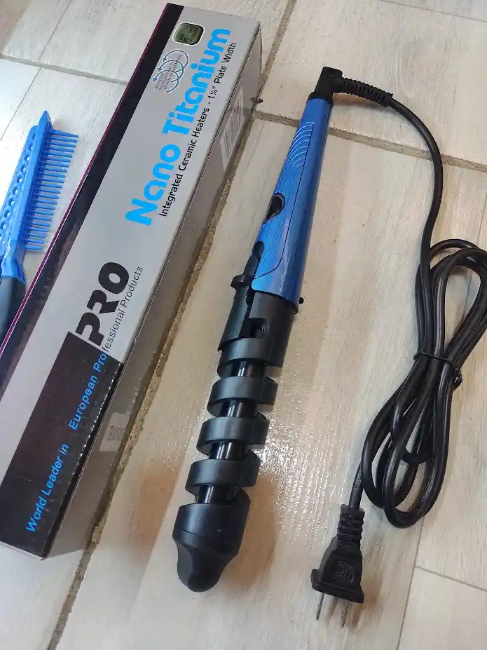 Pinza Rizador Encrespador Ondulador Electrico Para Cabello Nano Titanium Pro + Peinilla Azul