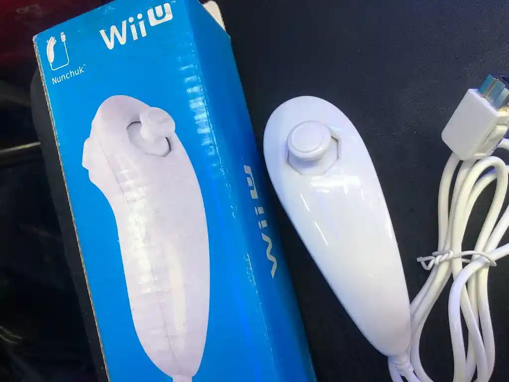 Control Nunchuk Para Nintendo Wii Color Blanco