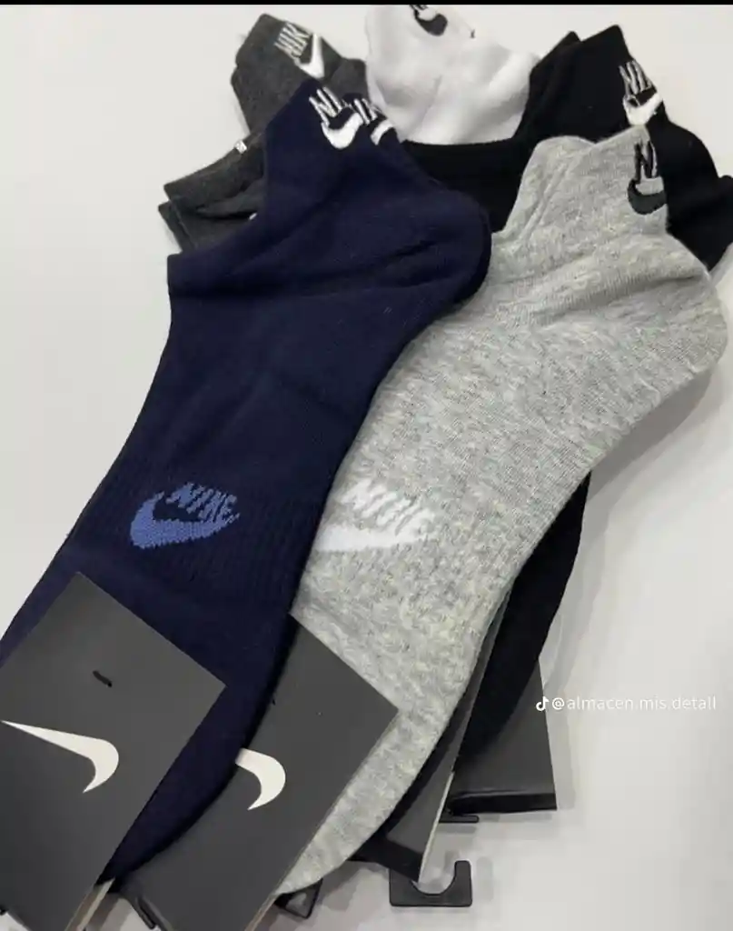 Media Tobillera Tipo Nike Surtida