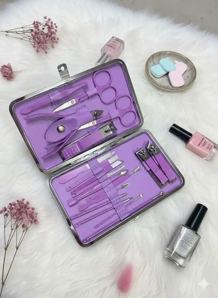 Set Manicure Kit Aseo Personal Profesional Estuche Viajero Color Morado X18 Piezas