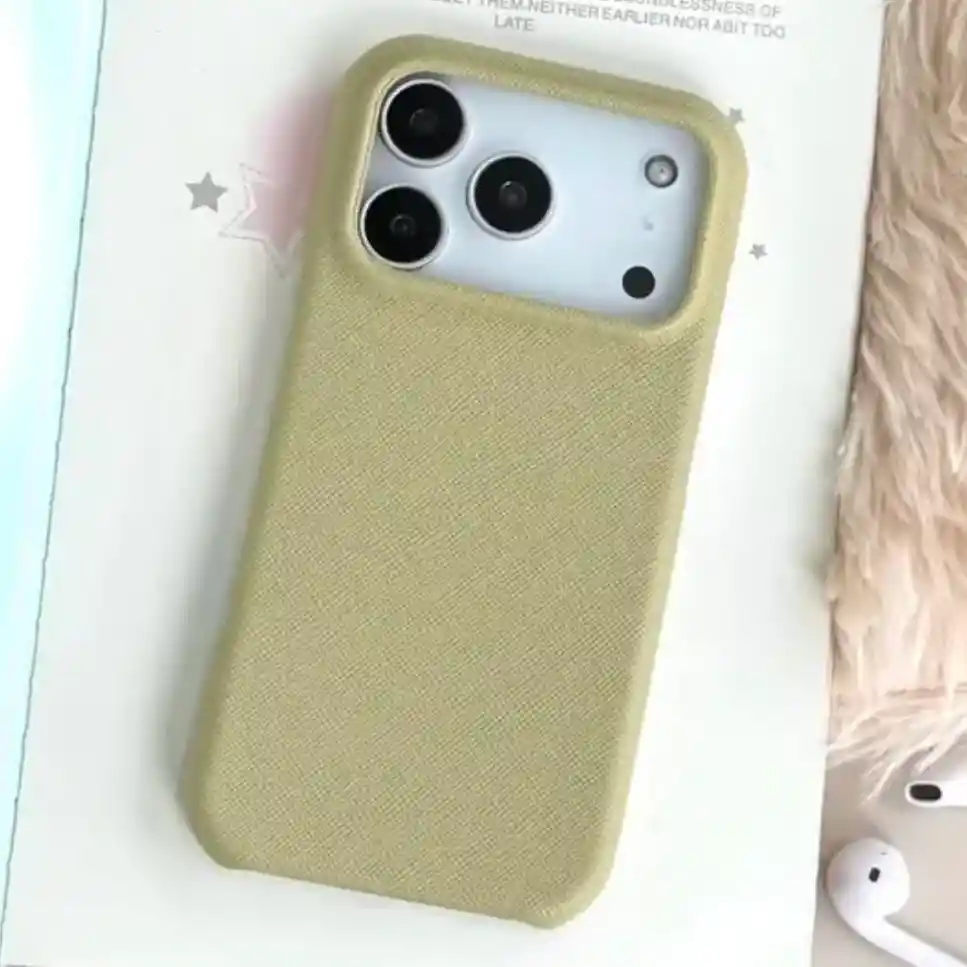 Estuche Iphone 17 Pro Verde Oliva