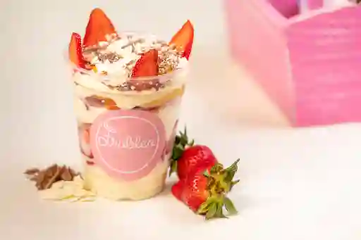 Fresas con Crema Melocotón y Chocolate