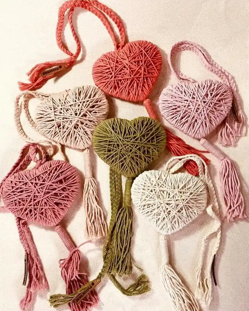 Corazón Decorativo Grande En Macramé