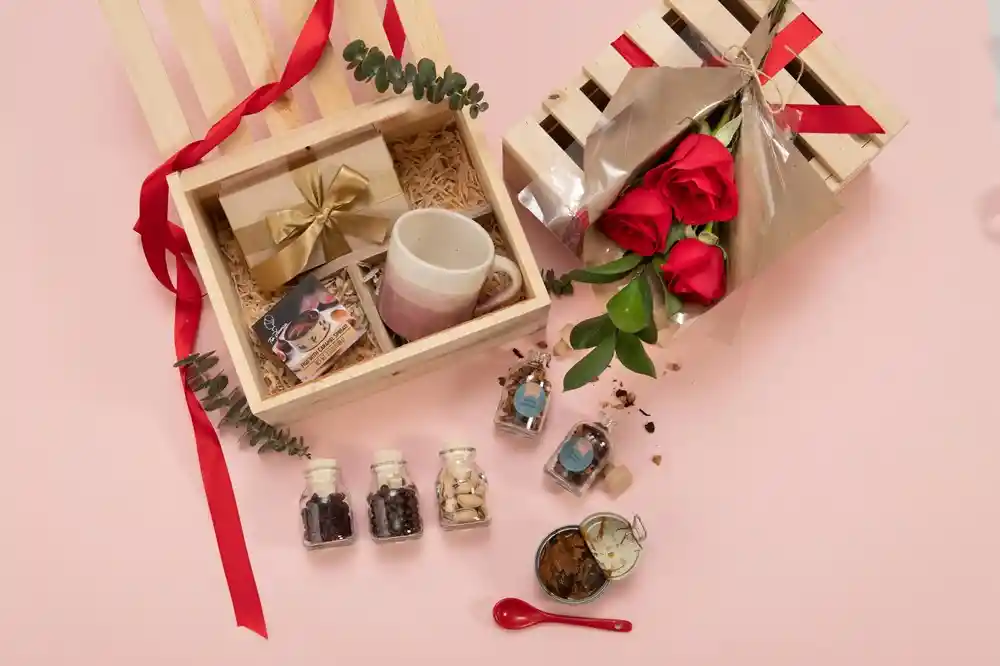 Amadora Con Flores (regalo - Ancheta)