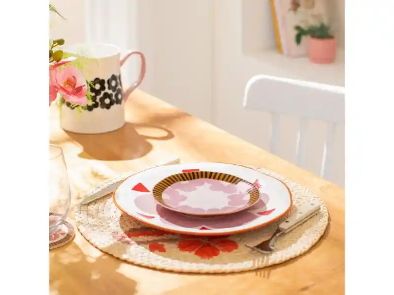 Plato Con Diseño De Porcelana U