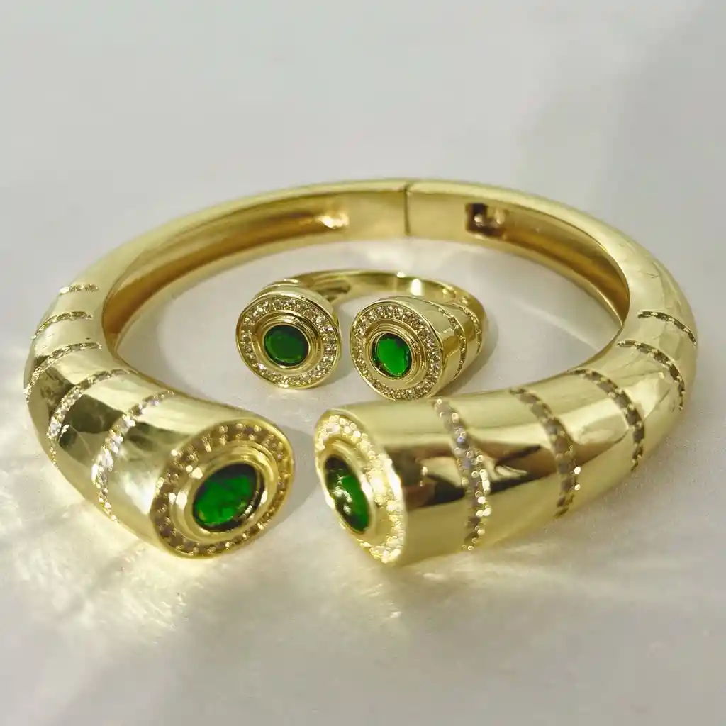 Set Brazalete Anillo Con Piedra Verde
