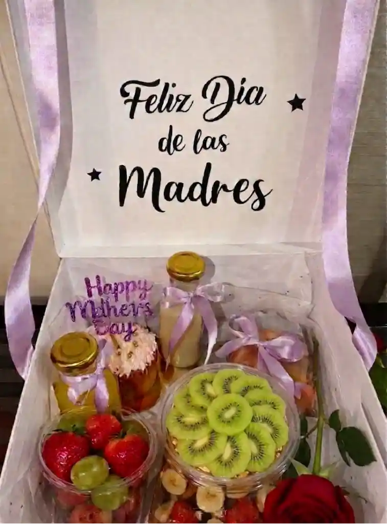 Desayuno Sorpresa Dia De Las Madres Lila