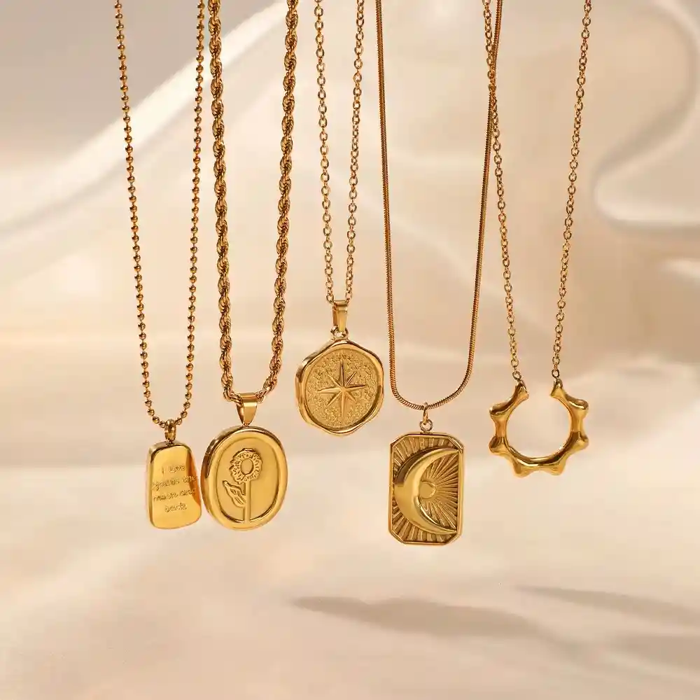 More Collar Luna Gold