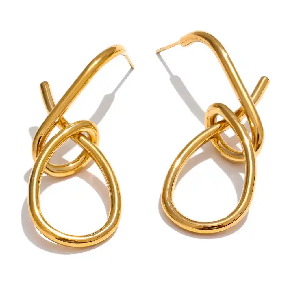 More Aretes Nudo