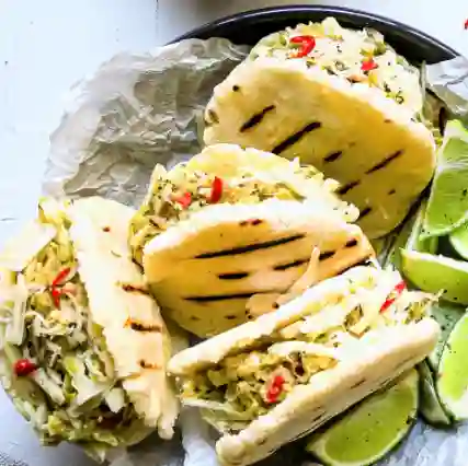 Arepa con Pollo