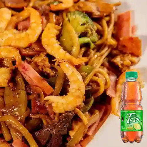 Combo Chau Mein con Mariscos + Mr Tea Limón 300 ml