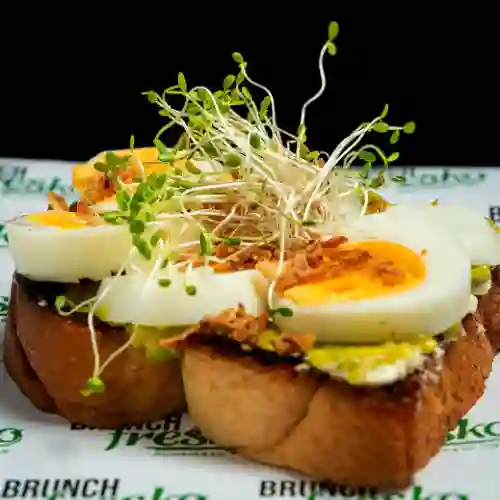 Tostada huevo aguacate
