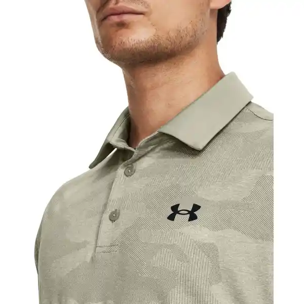 Under Armour Camiseta Playoff Camo Verde T. SM Ref: 1373694-504